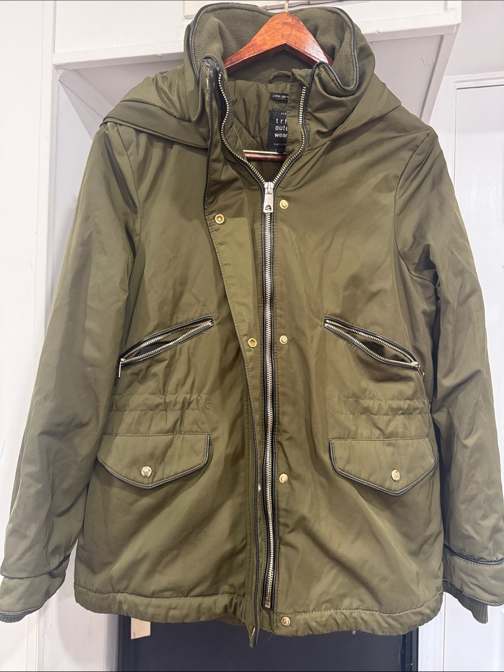 ZARA trf outer wear Men's Olive Green Hooded Parka Jacket. Size M